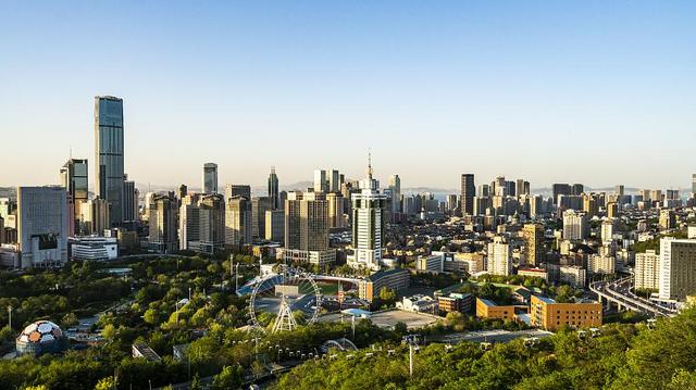 大连属于哪个省份的城市，大连是哪个省的城市（预计去年地区生产总值增长4.5%左右）