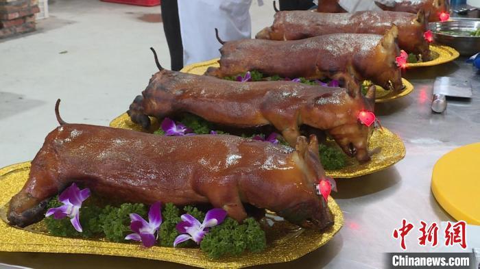 个性美食短句，吸引人的餐饮标语（融化在舌尖的非遗美食）