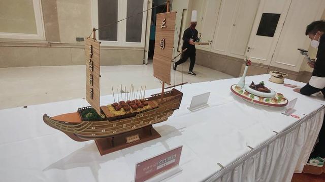 二十四史前四史是什么，前四史是指哪四部史书（“桃园结义”“草船借箭”都成川菜美味）