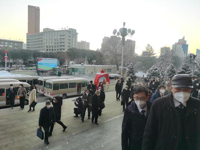 地方人民代表大会，地方各级人民代表大会都是什么机关（——新疆维吾尔自治区第十四届人民代表大会第一次会议开幕）