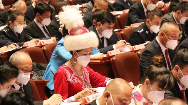 地方人民代表大会，地方各级人民代表大会都是什么机关（——新疆维吾尔自治区第十四届人民代表大会第一次会议开幕）