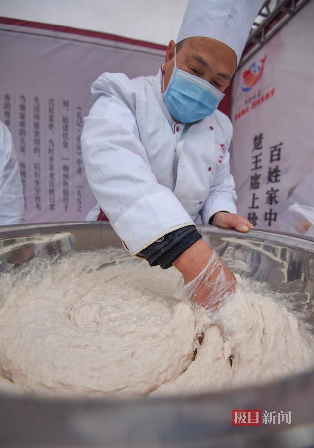 长阳美食，长阳美食的句子描写（荆州鱼糕永远是荆州人餐桌上的“C位”菜）