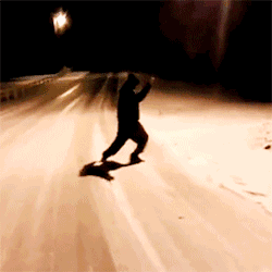 冰尜是什么，怎么抽，冰尜怎么抽视频（“打雪仗”升级了）