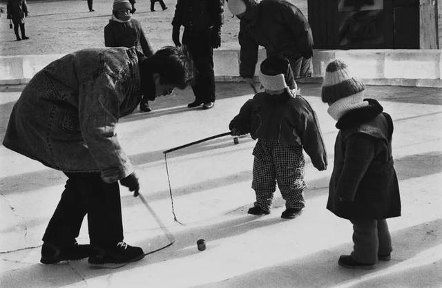 冰尜是什么，怎么抽，冰尜怎么抽视频（“打雪仗”升级了）