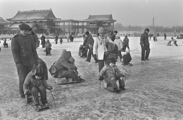 冰尜是什么，怎么抽，冰尜怎么抽视频（“打雪仗”升级了）