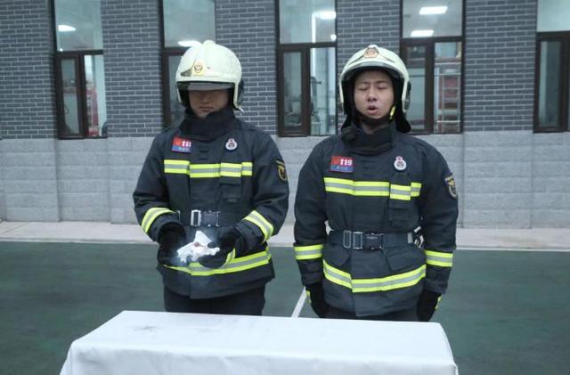 烟头的中心温度大概是多少度，烟头中心温度可达多少度（烟头燃烧时中心温度可达800摄氏度）