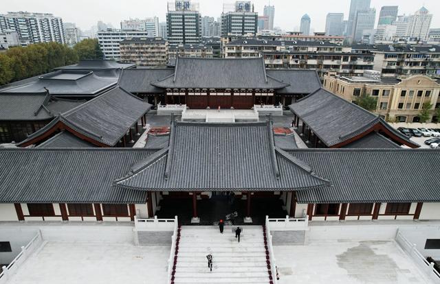 中国当代十大建筑，北京十大当代建筑（最大最开放的图书馆与石窟舞台）