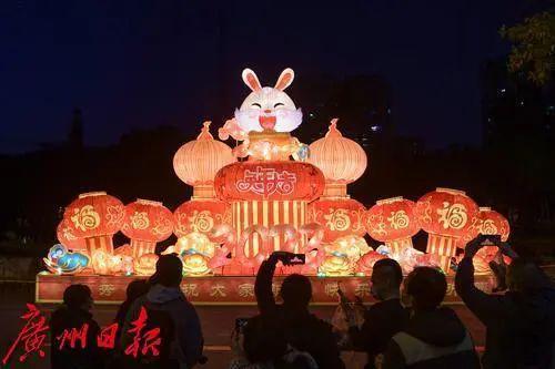 十一长假做什么，国庆节怎么过（赏灯、看烟花、徜徉花海、游园观展……收下广州春节活动超全攻略）