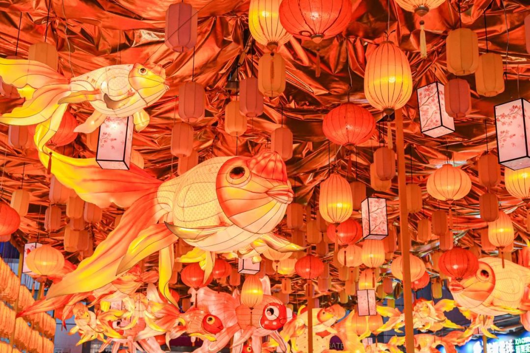 十一长假做什么，国庆节怎么过（赏灯、看烟花、徜徉花海、游园观展……收下广州春节活动超全攻略）
