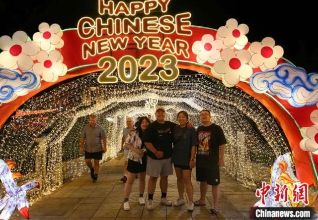 92年属猴的属相婚配表，92年属猴的属相婚配表男（东西问·解码兔年丨阿根廷汉学家伍志伟）