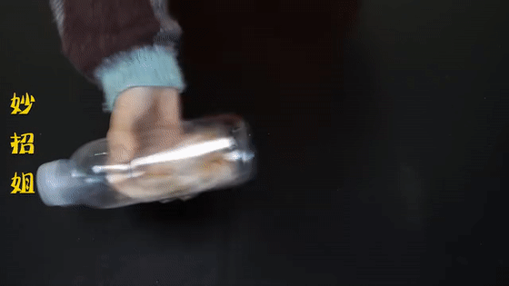 如何快速有效的剥蒜皮，剥大蒜最快的方法