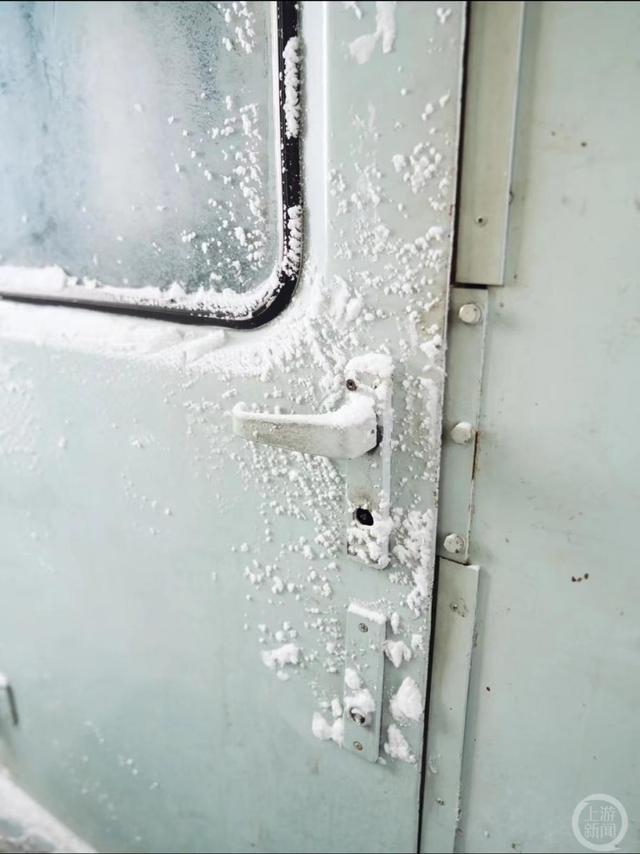 十几度的天气应该穿什么衣服，十几度应该穿什么样的衣服（游客争相体验-53℃的漠河）