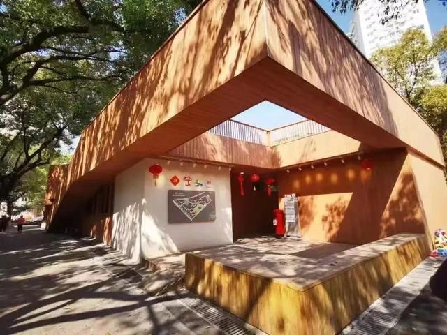 上海标志性建筑，上海知名的十大地标性建筑有哪些（上海这些最美公共文化空间值得打卡）