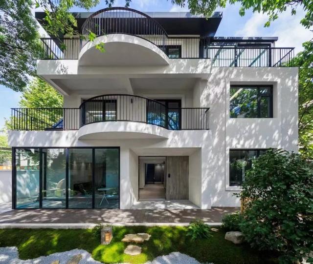 上海标志性建筑，上海知名的十大地标性建筑有哪些（上海这些最美公共文化空间值得打卡）