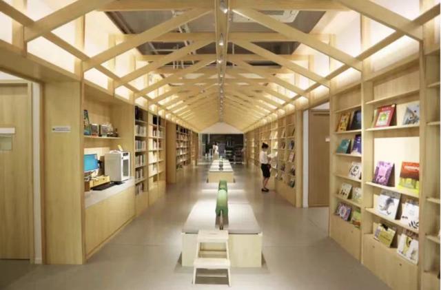 上海标志性建筑，上海知名的十大地标性建筑有哪些（上海这些最美公共文化空间值得打卡）