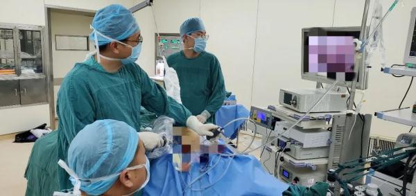 需要一半留一半打一字是什么字，需要一半留下一半打一字（有人停不下来，医生紧急提醒）