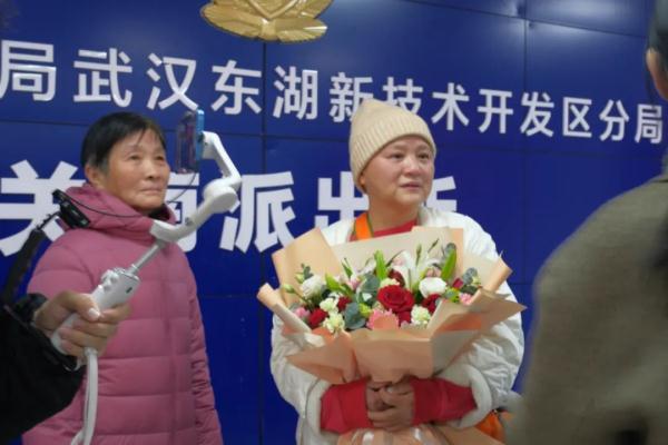 如何偷偷知道对方在哪个位置，如何偷偷知道对方位置（这个元宵圆了她的心愿）