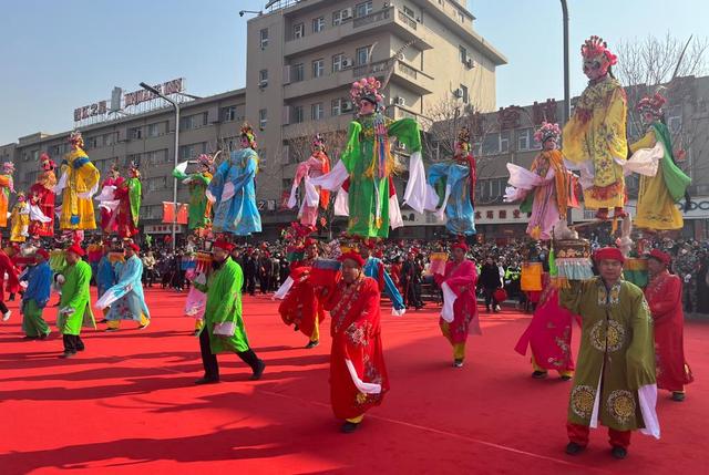 县和区有什么区别，区和县的区别在哪（“元”气开新局——各地欢庆元宵节扫描）