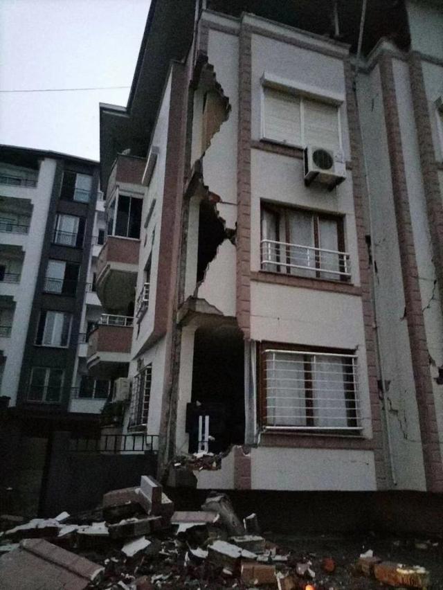 土耳其旅游，土耳其旅游团报价（转眼成了废墟……几天前骑行离开土耳其的中国驴友）