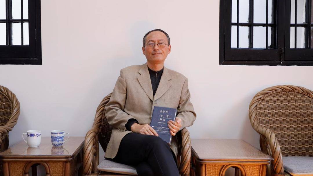 面对面 | 诗人小海:创作每一首新作,都应像一次历险