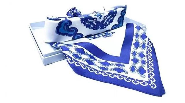 同心结有什么寓意，同心结寓意（想用礼物表达心意）