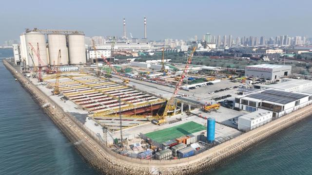 青岛第二海底隧道，青岛第二条海底隧道利好市北（胶州湾第二海底隧道工程钻入海底90米）