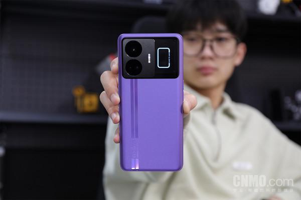 哪款手机好用性价比高，公认这四款高性价比手机值得选购（这四款高性价比手机推荐给你）