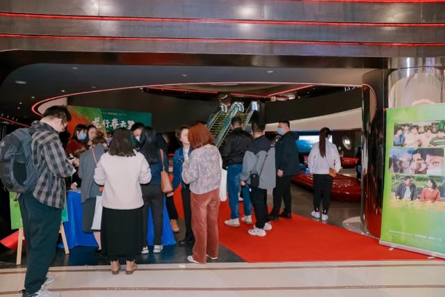 深圳各大影院今日上映电影，深圳本土电影《龙行春天里》首映
