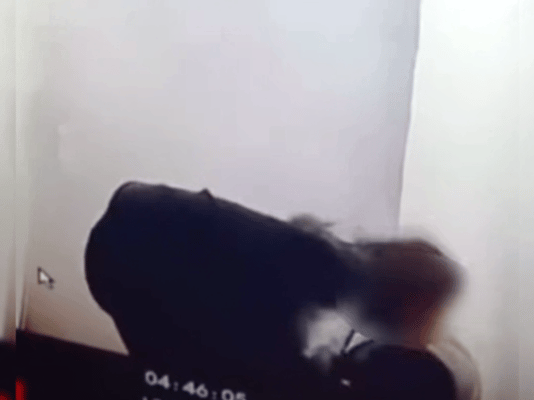 灭火器的成分，二氧化碳灭火器的成分（浙江一男子把自己“玩”进医院）