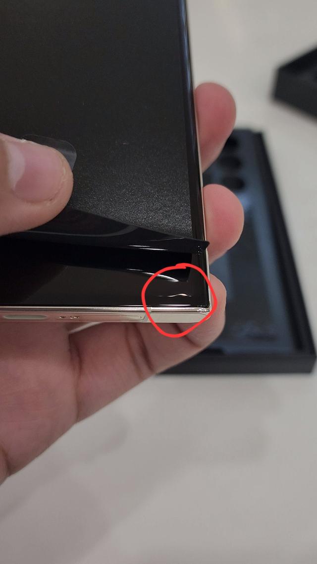 三星显示器维修，三星显示器如何修（Ultra屏幕上有奇怪的东西）