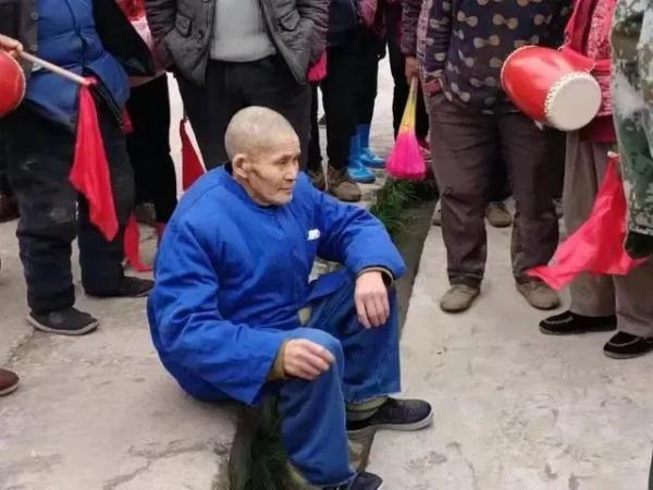 时间都知道剧情，时间都知道剧情介绍40集（老人遭遇车祸身亡）