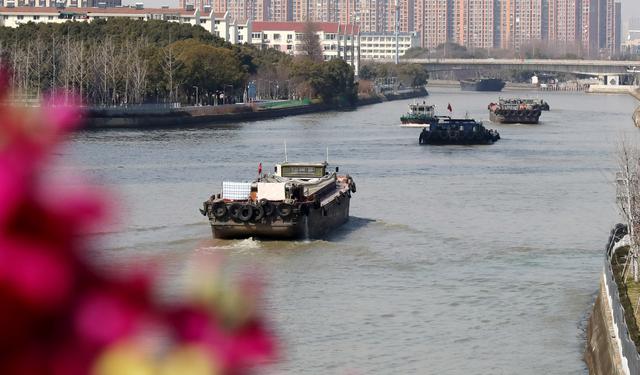 视察和考察的区别，视察考察调研区别（“万亿城市”赴“两万亿城市”考察学习）