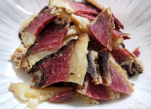 豌豆尖怎么做最好，春日美食：蒜蓉豌豆尖