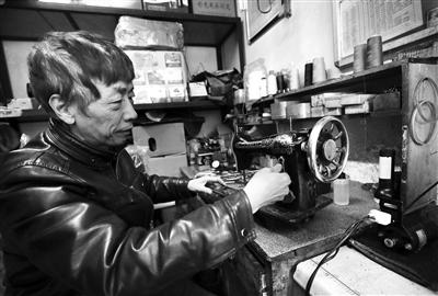 西安北郊家电维修 西安缝纫机维修师陈亚峰：23年让5000多台缝纫机获新生