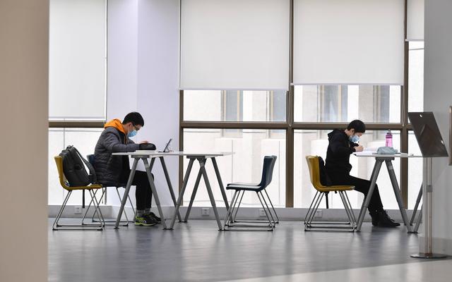 西安交通大学图书馆，西安交通大学图书馆的开放时间（高校图书馆设“付费自习室”）