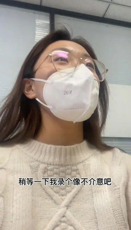 女子试用期被辞退，女子试用期被辞退 现场给HR普法视频（女子试用期被辞退要求赔偿N+1）