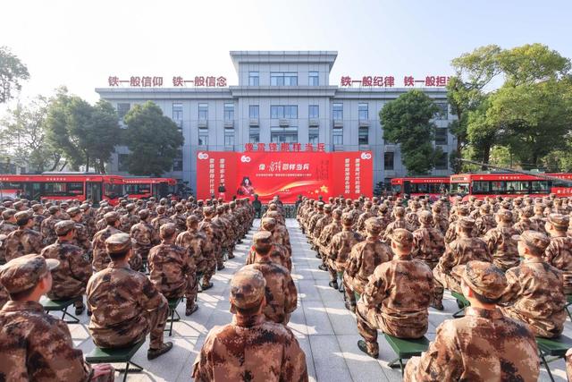 学习雷锋纪念日，学雷锋纪念日是哪天（让雷锋精神在新时代绽放更加璀璨的光芒——全国各地第60个学雷锋纪念日活动综述）