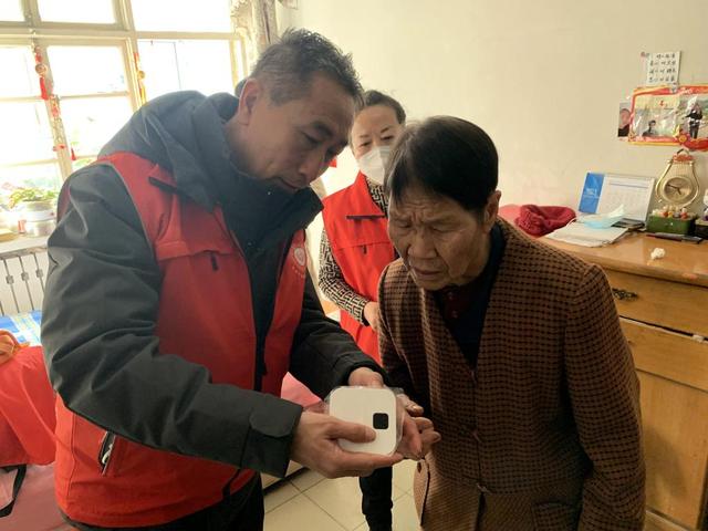 学习雷锋纪念日，学雷锋纪念日是哪天（让雷锋精神在新时代绽放更加璀璨的光芒——全国各地第60个学雷锋纪念日活动综述）