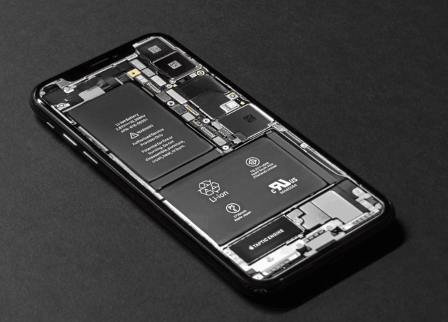 iphone充电，iphone手机正确的充电方法（iPhone电池保养秘籍）