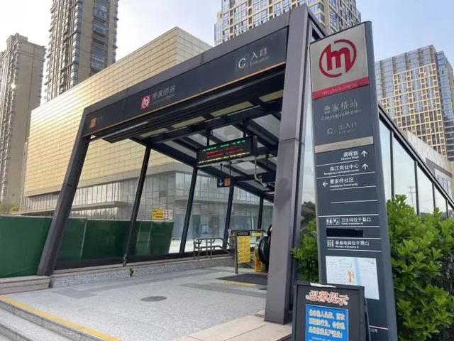 杭州地铁2号线，杭州地铁3号线和地铁2号线（杭州地铁口这幕让人傻眼）