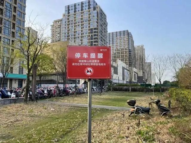 杭州地铁2号线，杭州地铁3号线和地铁2号线（杭州地铁口这幕让人傻眼）
