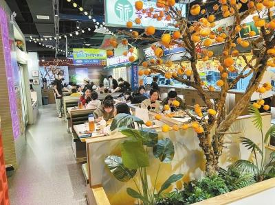 客流激增 热闹重现 新乡餐饮行业强势“回暖” 助力烟火气升腾 “小店模式”更有市场？