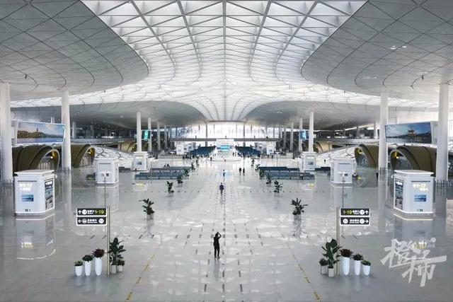 杭州到上海高铁，杭州到沪广高铁（杭州人到上海坐飞机要方便了）