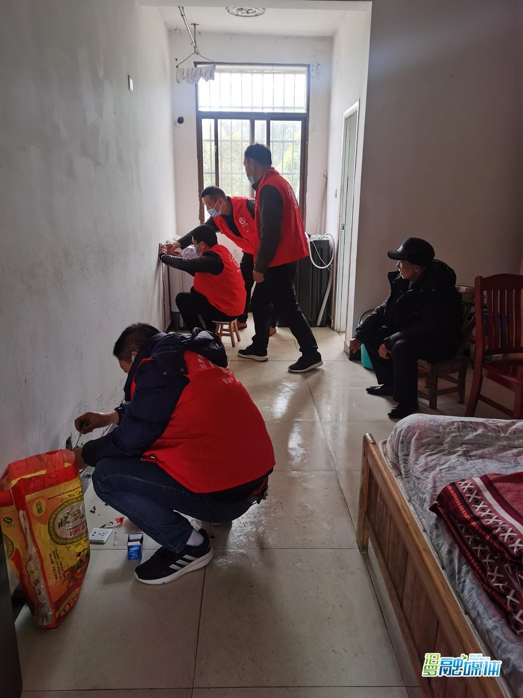 汨罗家电维修上门安装 免费家电检修服务送上门，汨罗弼时敬老院老人为他们点赞