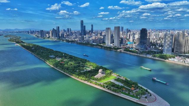 湖南有多少人口，湖南省常住人口达6644.49万人（长沙去年常住人口增量达18万）