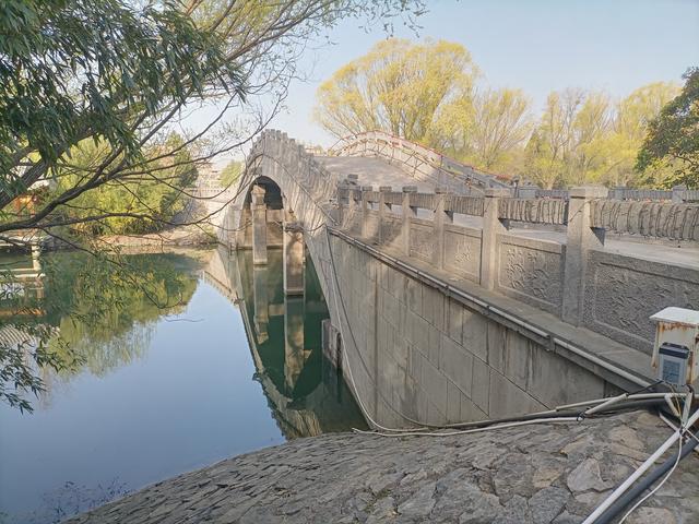 许昌有什么好玩的景点，许昌有哪些景点值得去玩（七律-游许昌）