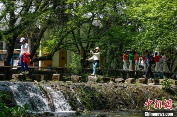 黄山属于安徽哪个市，安徽黄山：生态旅游春意浓