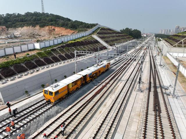 福厦高铁什么时候开通，福厦高铁全线轨道精调完成  预计2023年9月底具备开通运营条件