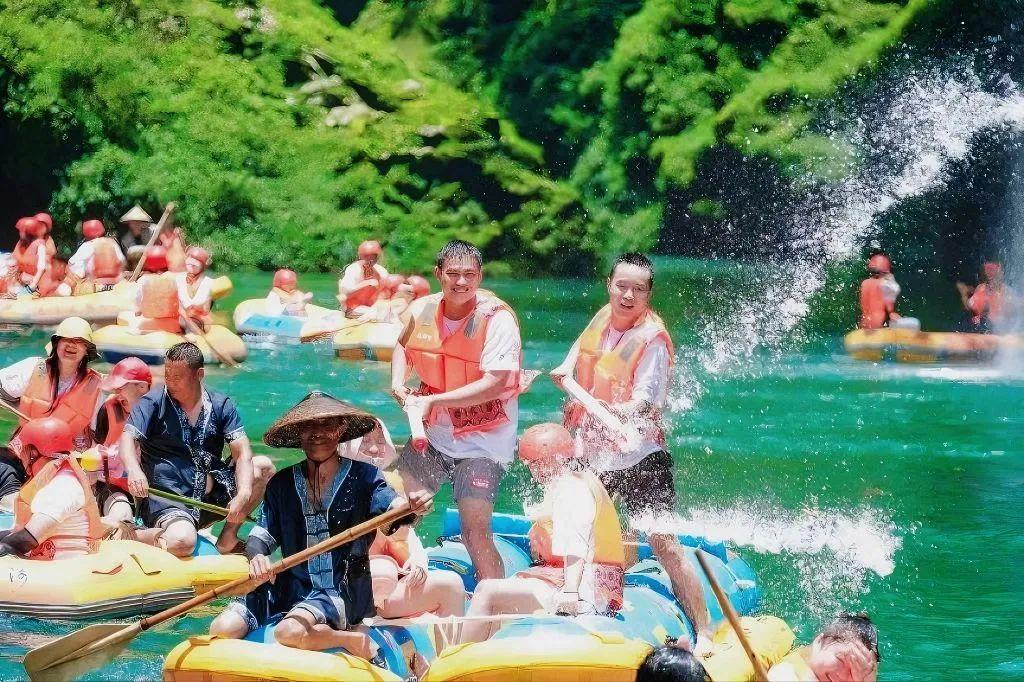 Zhangjiajie Mengdong River Rafting