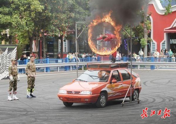 武汉欢乐谷攻略，五一武汉欢乐谷旅游攻略（武汉欢乐谷极速世界新区开放首日人气高）